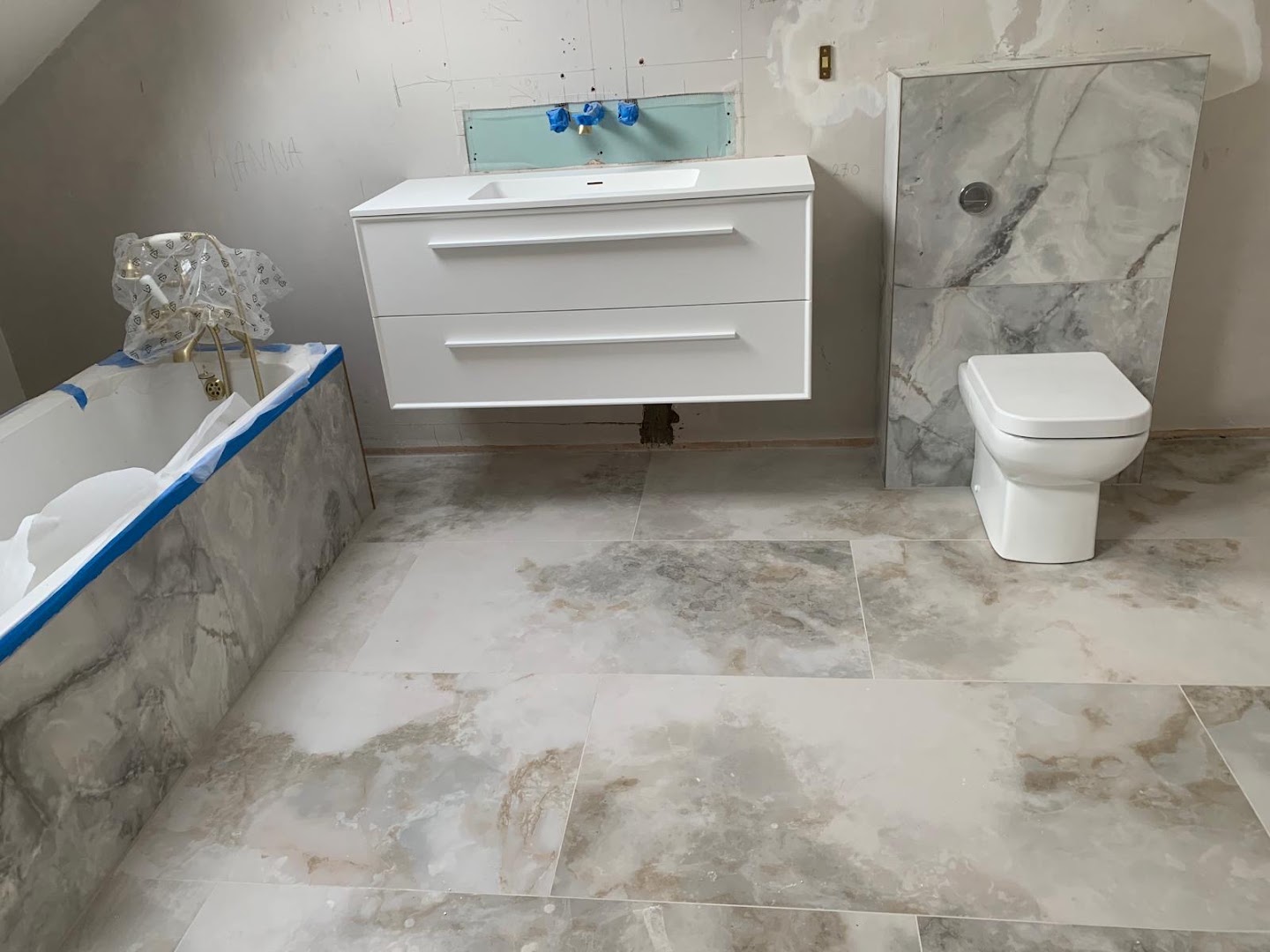 AW Tiling Services — Photos 12