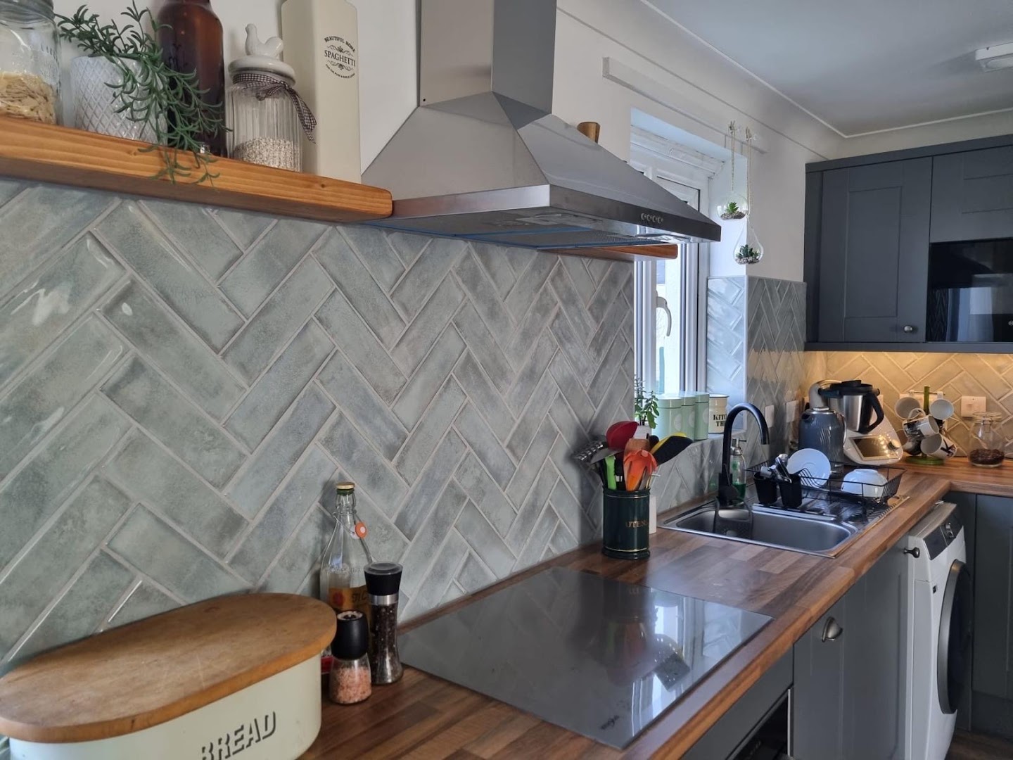 AW Tiling Services — Photos 2